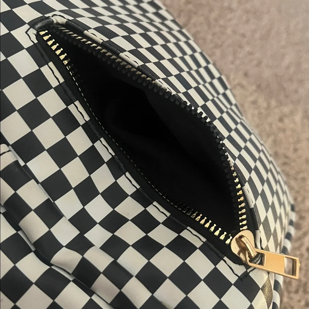 Checkered Sling Backpack - Picture 2 of 4